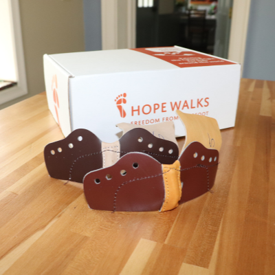 Brace-painting-box
